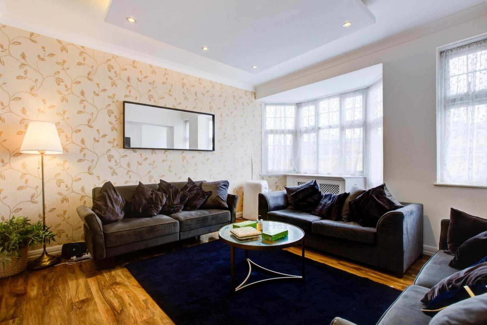 Knightsbridge Luxurious Residence - Facing Harrods Londen Buitenkant foto