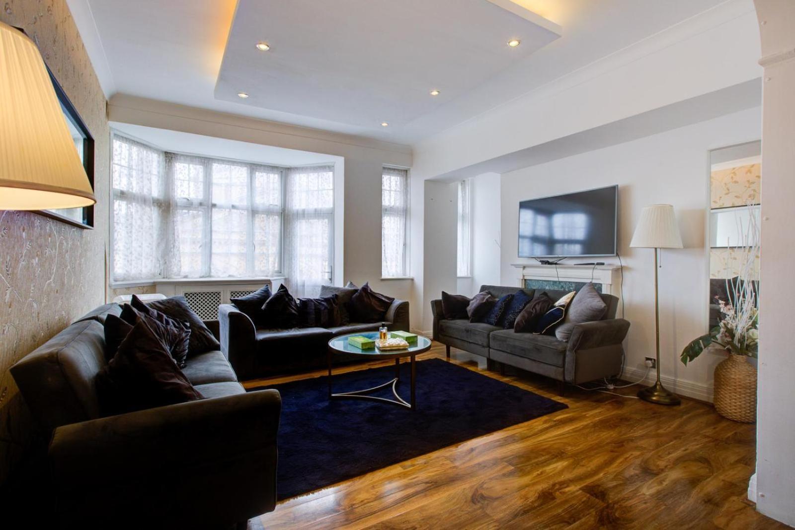 Knightsbridge Luxurious Residence - Facing Harrods Londen Buitenkant foto