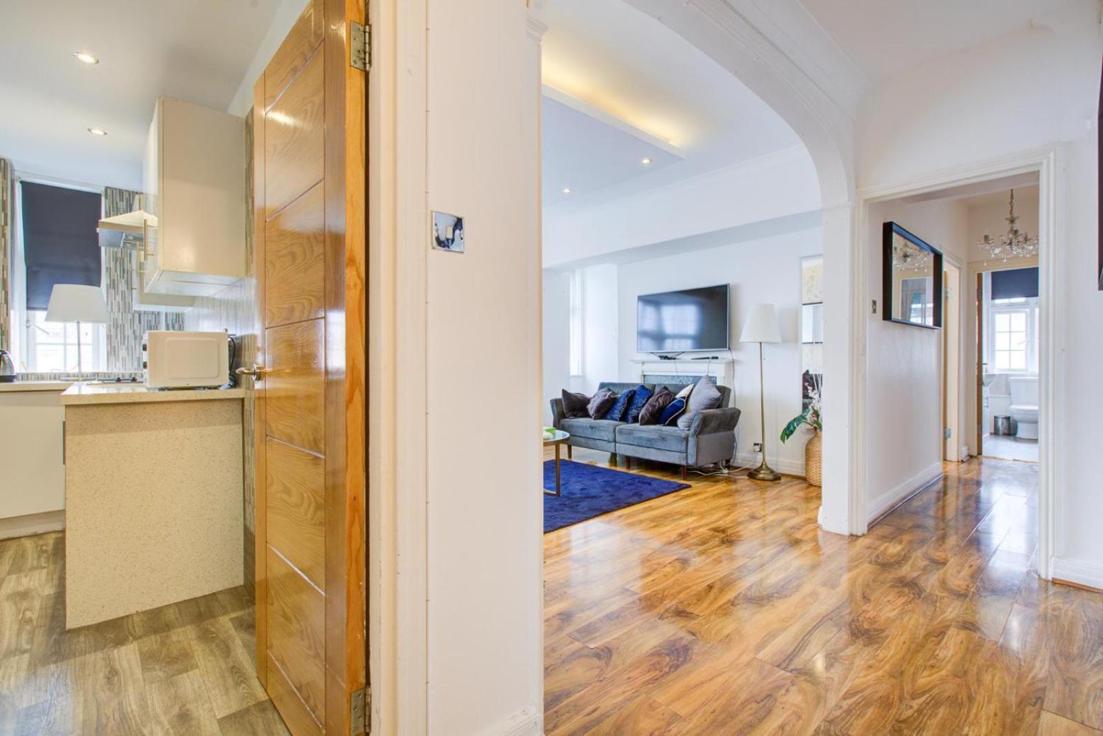 Knightsbridge Luxurious Residence - Facing Harrods Londen Buitenkant foto